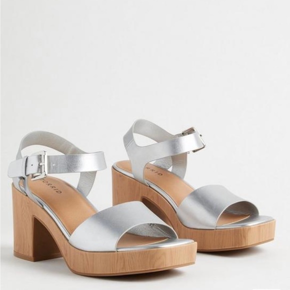 torrid Shoes - TORRID Curved Platform Heeled Sandals 9WW NWT